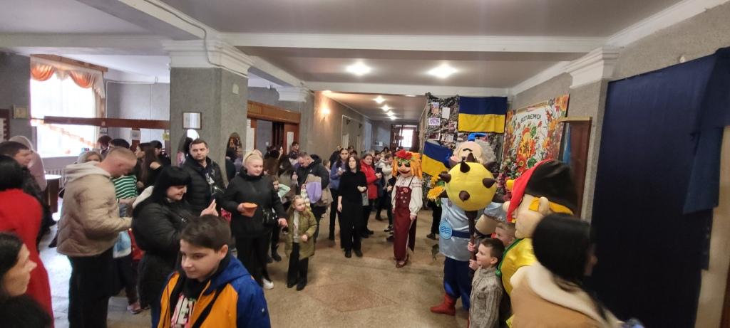 В комунальному позашкільному навчальному закладі «Міський палац дитячої та юнацької творчості «Горицвіт» Криворізької міської ради відбувся благодійний марафон 